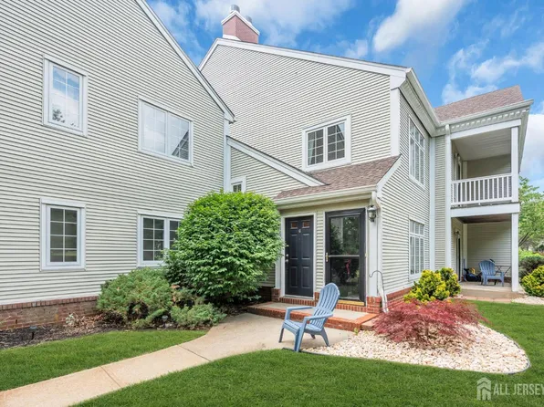 90 Winthrop Rd, Monroe Twp, NJ 08831