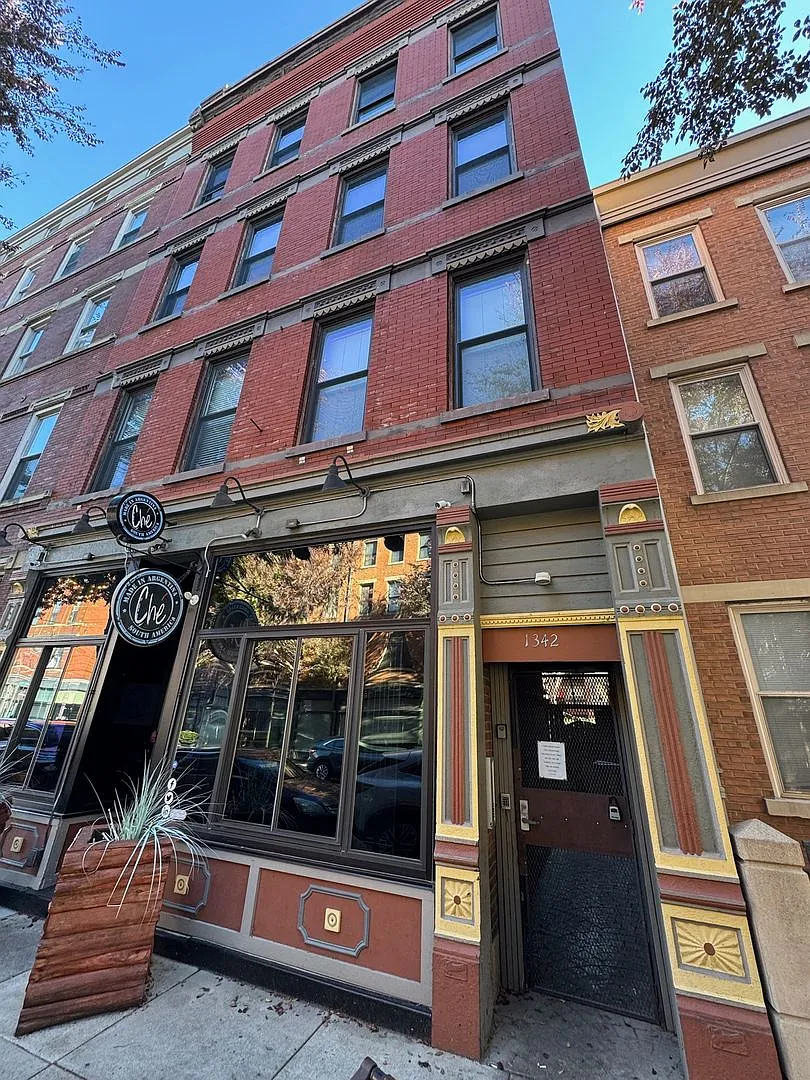 Building Photo - Walnut St. Apartments