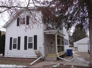 748 W 6th Ave, Oshkosh, WI 54902