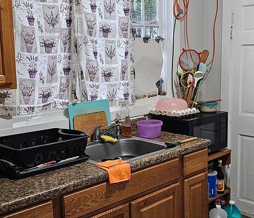 4th image of 106 Home Ave