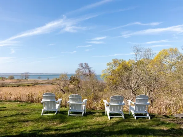204 Sandwich St APT 1, Plymouth, MA 02360