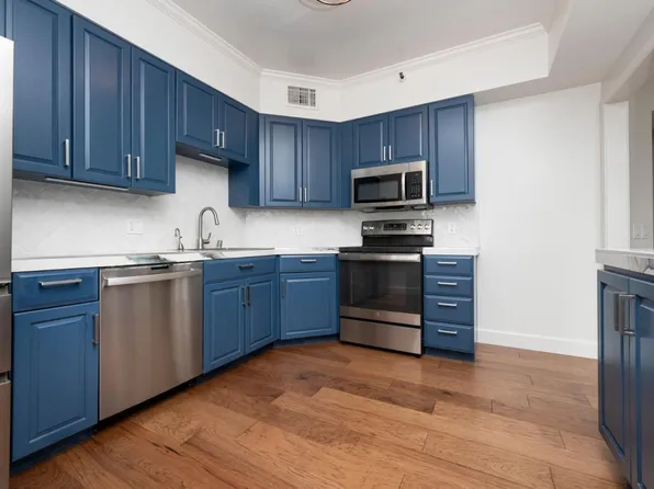 1 Baldwin Ave APT 1017, San Mateo, CA 94401