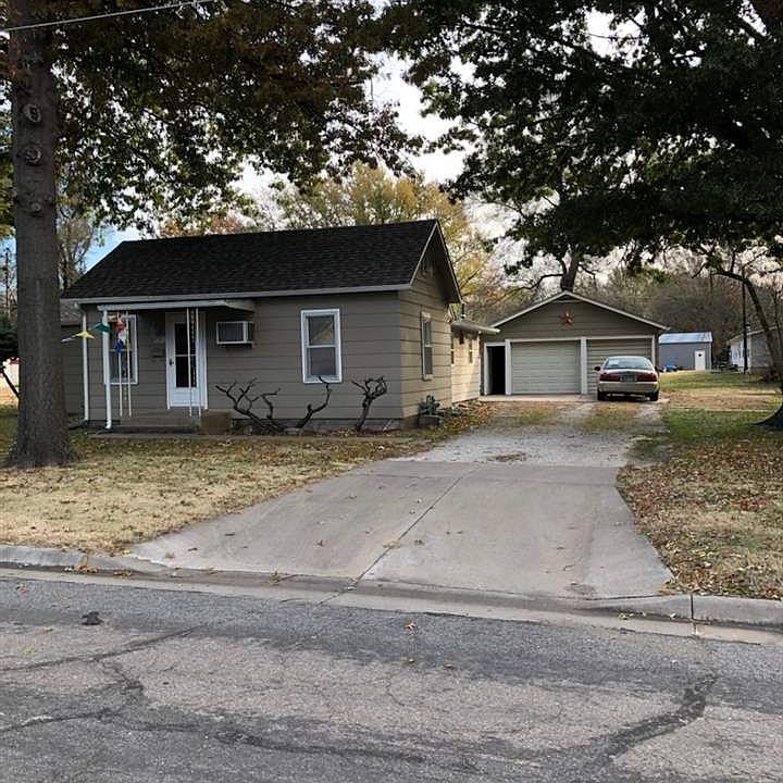 1st image of 1108 N Orient St