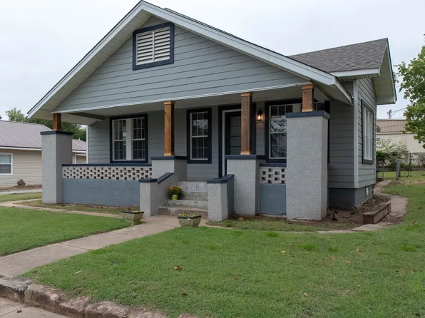 133 W 8th Ave, Bristow, OK 74010