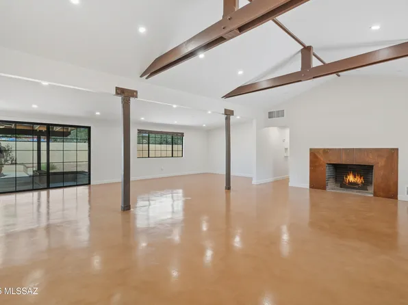 2909 E Arroyo Chico, Tucson, AZ 85716