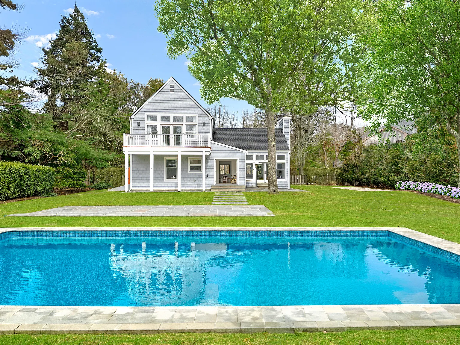 East Hampton | New To Market — Photo 2
