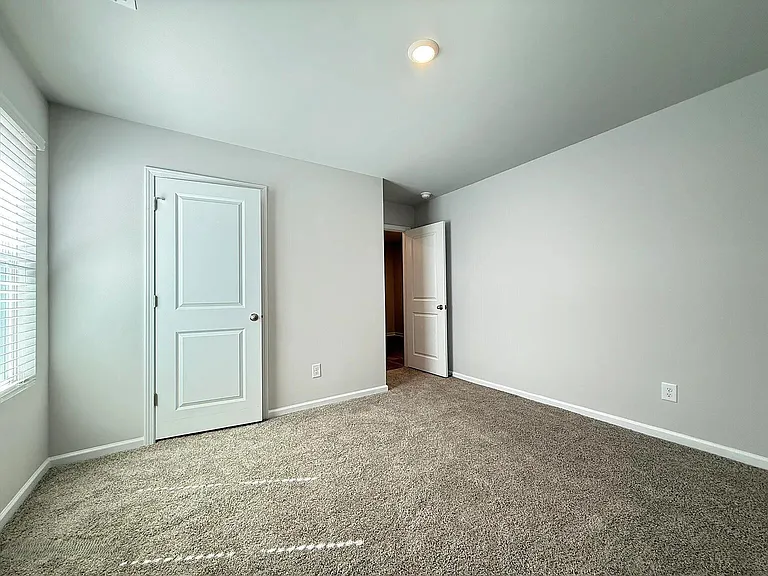 5171 Meagan Ln NE — Photo 4