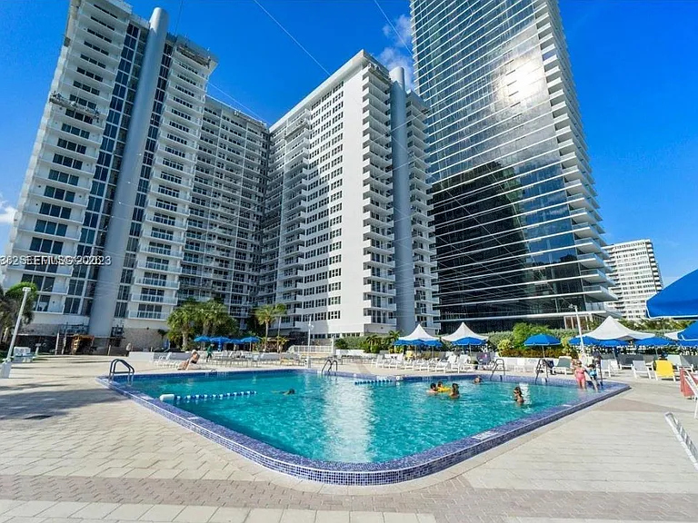 2030 S Ocean Dr #723 — Photo 2