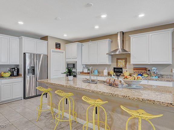 4th image of 3728 River Heights Ln