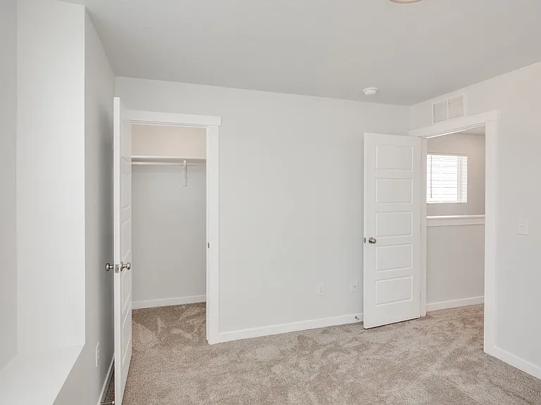 1673 S Arborwood Ln — Photo 17