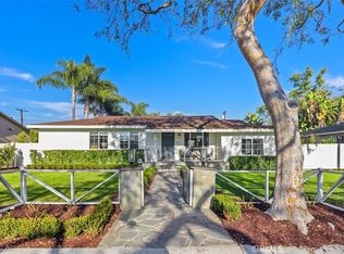 222 Lillian Pl, Costa Mesa, CA 92627