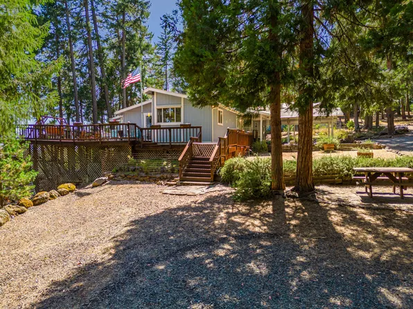 1961 Sawyer Rd, Shady Cove, OR 97539