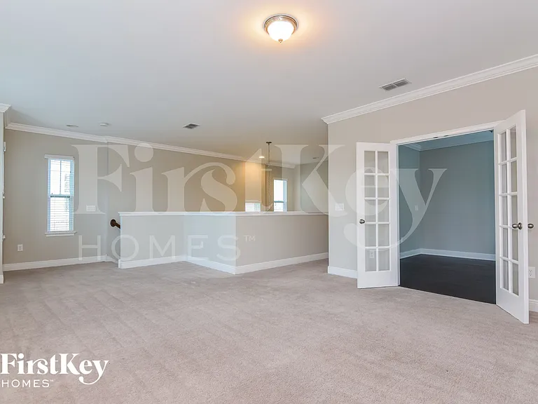 5948 Village Center Dr — Photo 12