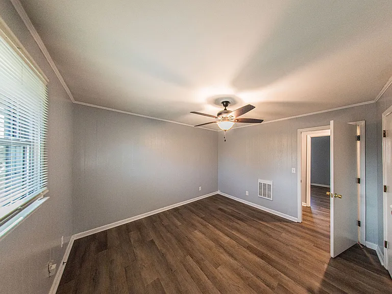 120 Lake Dr #2 — Photo 20