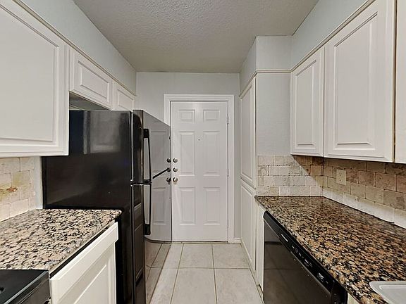 4th image of 4108 Selene Dr