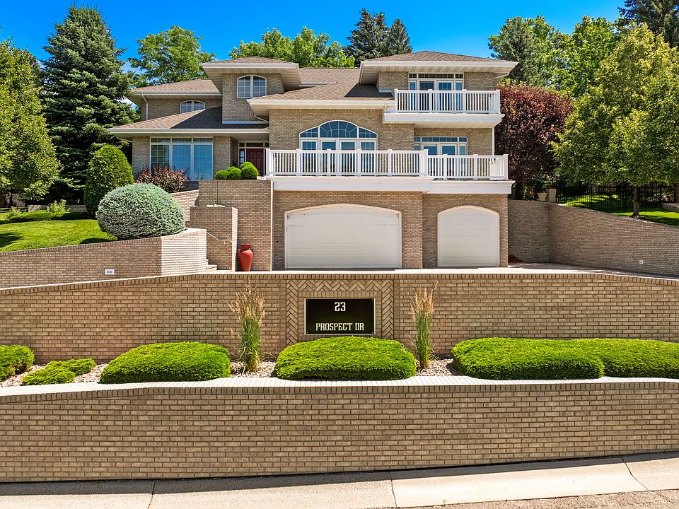 1st image of 23 Prospect Dr