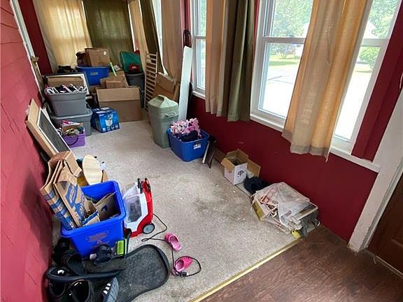 5th image of 405 Garden City Dr