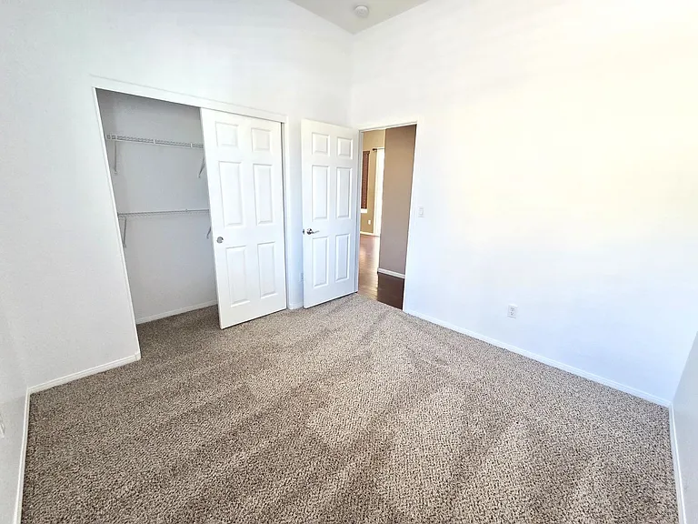 6566 Brooklyn Heights St — Photo 26
