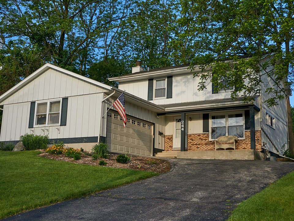 Front view driveway