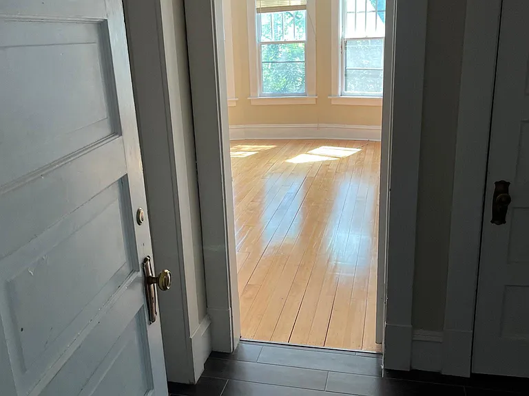 11 N Willard St — Photo 7