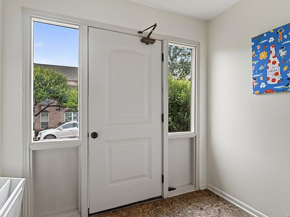2nd image of 105 Ruelle Ln #105