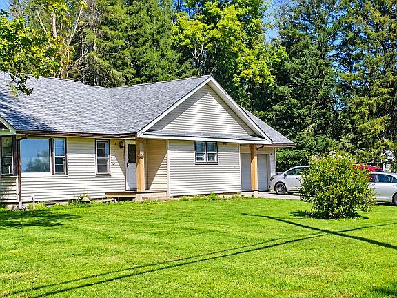 2nd image of 130 Bushville Swan Lake Road
