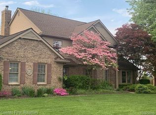 45282 Gerald Ct, Canton, MI 48188