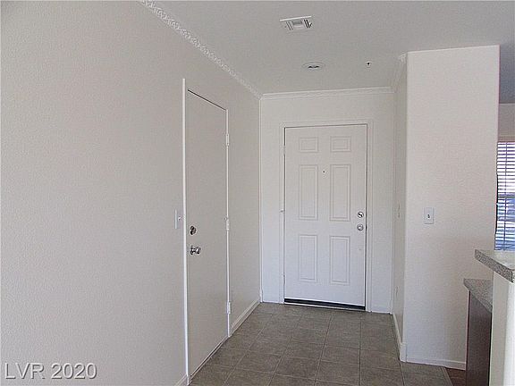 3rd image of 1122 Paradise Vista Dr