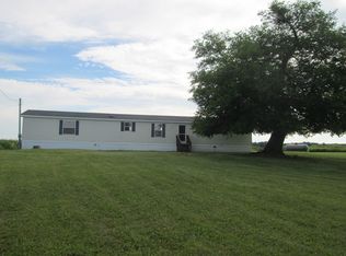 8908 E Cannonsville Rd, Vestaburg, MI 48891