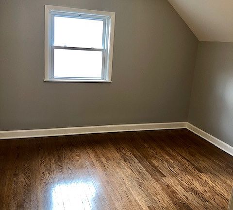 4th image of 4027 N Kilbourn Ave