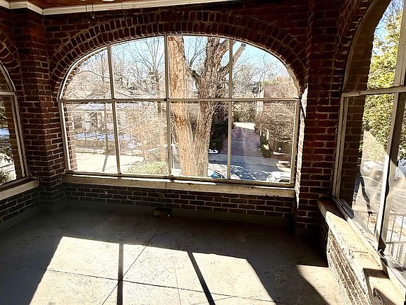 4th image of 380 6th St NE APT 2