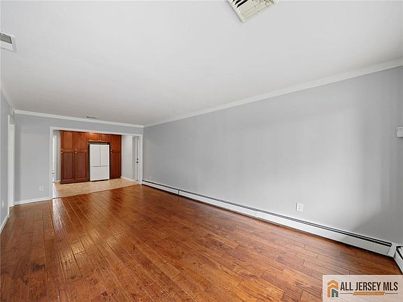 5th image of 55 Gurley Rd
