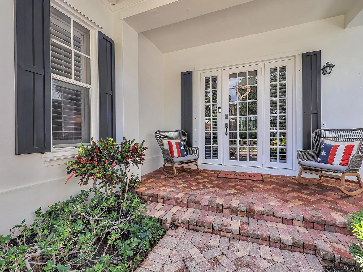 4 bed, 3.5 bath, 2520 sqft, $6,250 — Photo 3