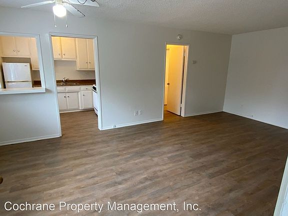 3rd image of 3522 Preble Ave