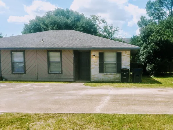 703 San Saba Dr, College Station, TX 77845