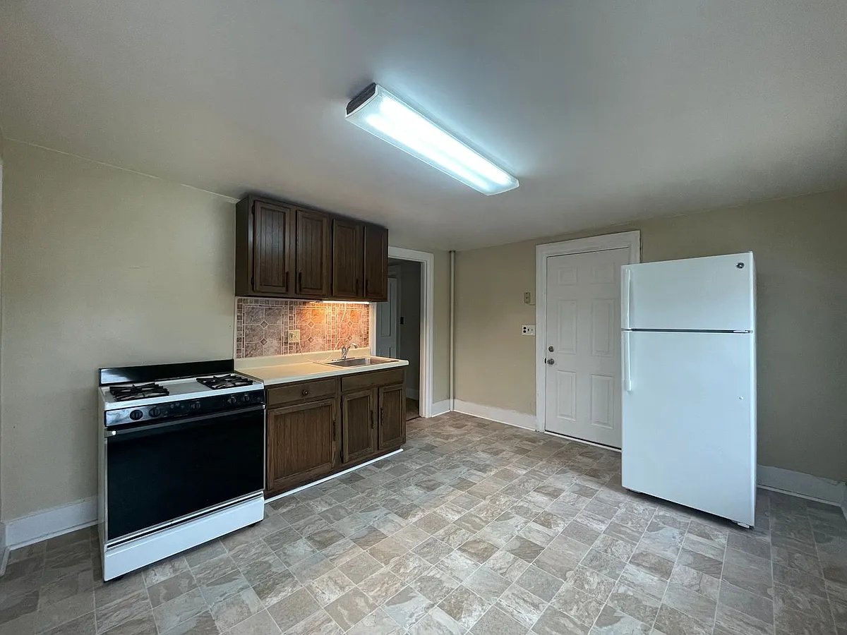 Building Photo - 36 & 38 E Orange Street - 4 Unit