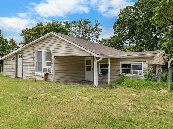 2nd image of 1059 Wildcat Cir