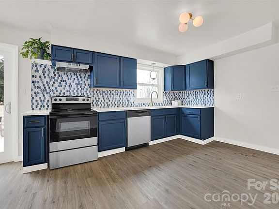 3rd image of 1801 Highland Ave