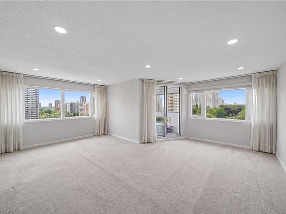 3rd image of 1580 Mississauga Valley Blvd Unit 901