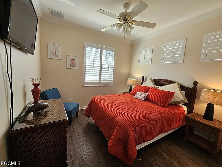 10518 Avila Cir — Photo 25
