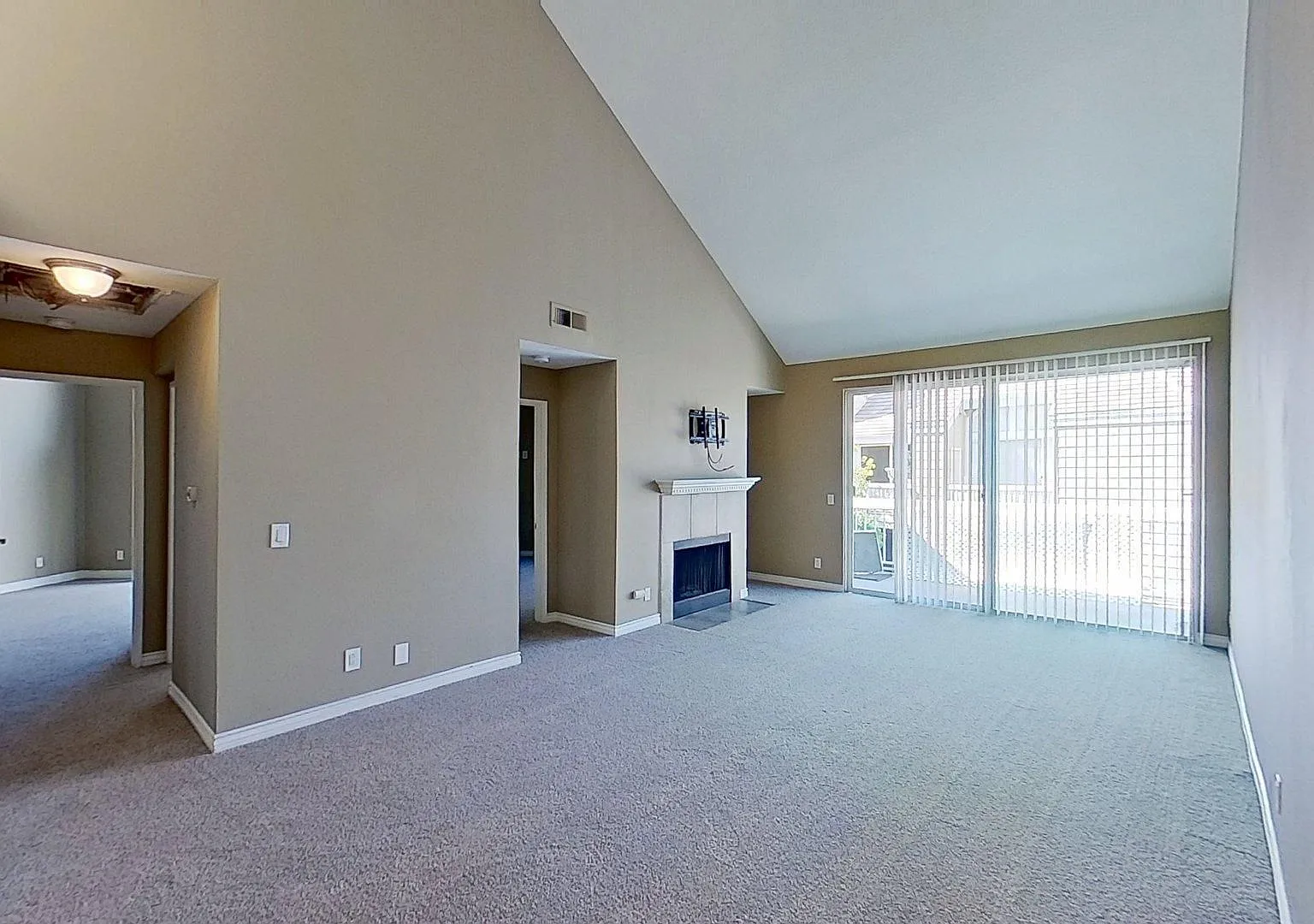 20251 Cape Coral Lane #319, Huntington Beach: Spacious 2 Bed 2 Bath Condo in Gated Community with... — Photo 3