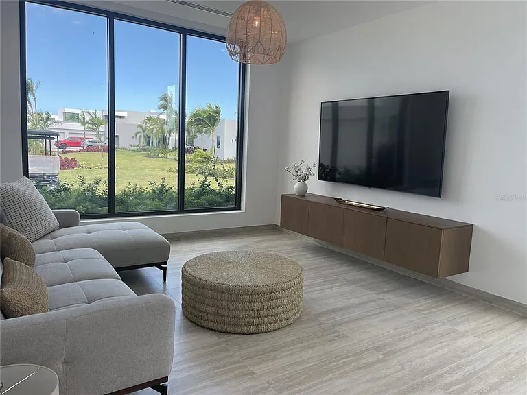 15 The Isles At Dorado Bch — Photo 15