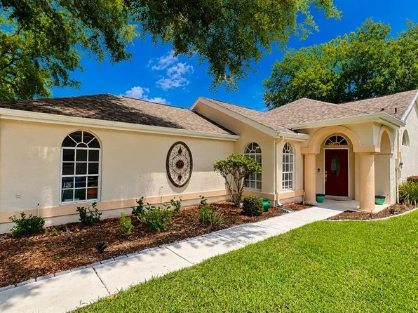 5556 Legend Hills Ln, Spring Hill, FL 34609