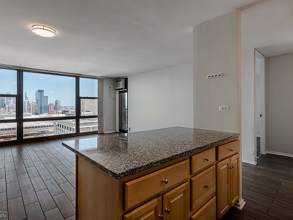 2nd image of 2605 S Indiana Ave Unit 2404