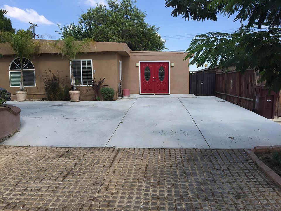 2nd image of 688 Illinois Ave
