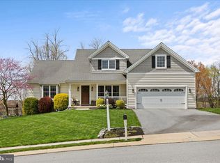 21 Circle Rock Dr, Ephrata, PA 17522