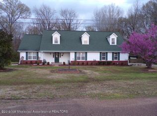 107 Fairway Dr, Senatobia, MS 38668