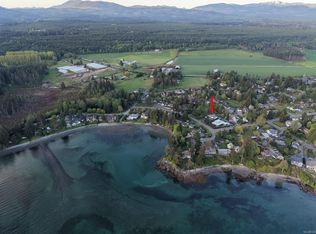 1677 Acacia Rd, Nanaimo, BC V9P 9C6