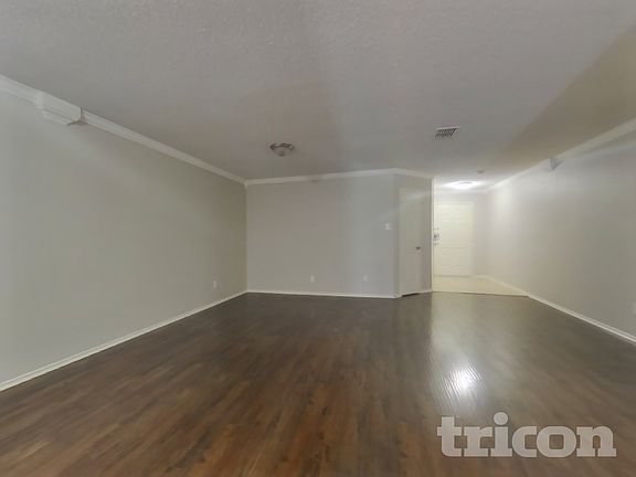 2nd image of 3608 Clydesdale Dr