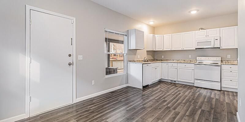 1st image of 1266 Clark St #1264